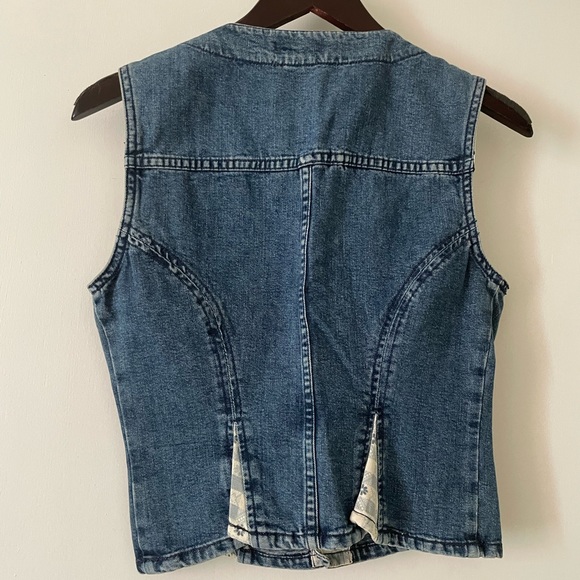 NWT Guess Vintage Jean vest!! Size S! - Picture 2 of 10